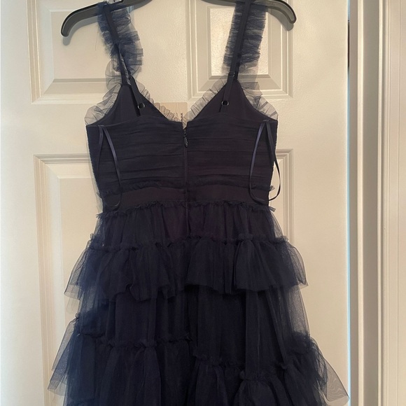 BCBG Size 0. Used only one day for a few hours - Picture 3 of 8